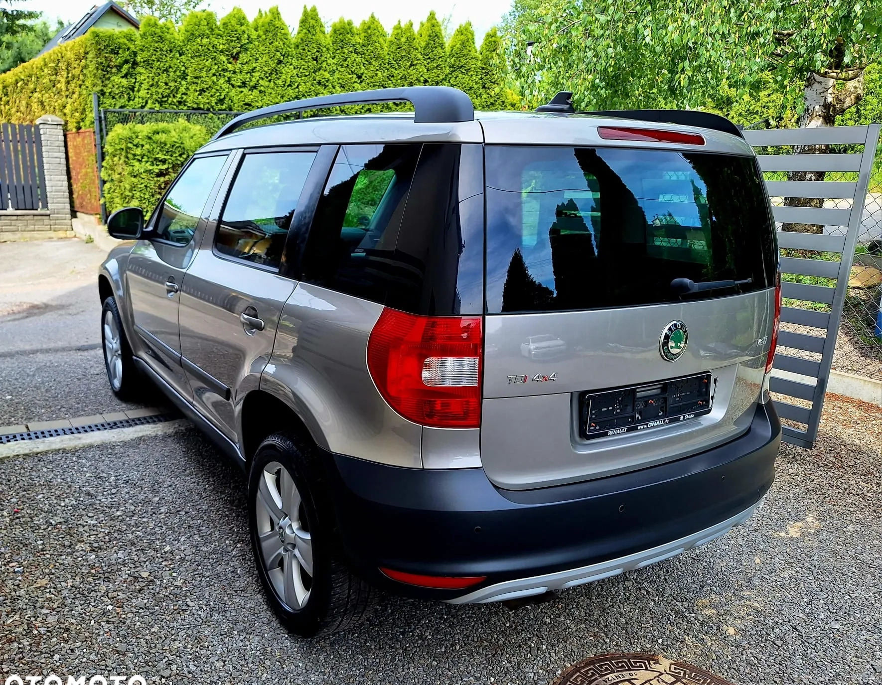 Skoda Yeti cena 32900 przebieg: 299000, rok produkcji 2013 z Biała małe 562